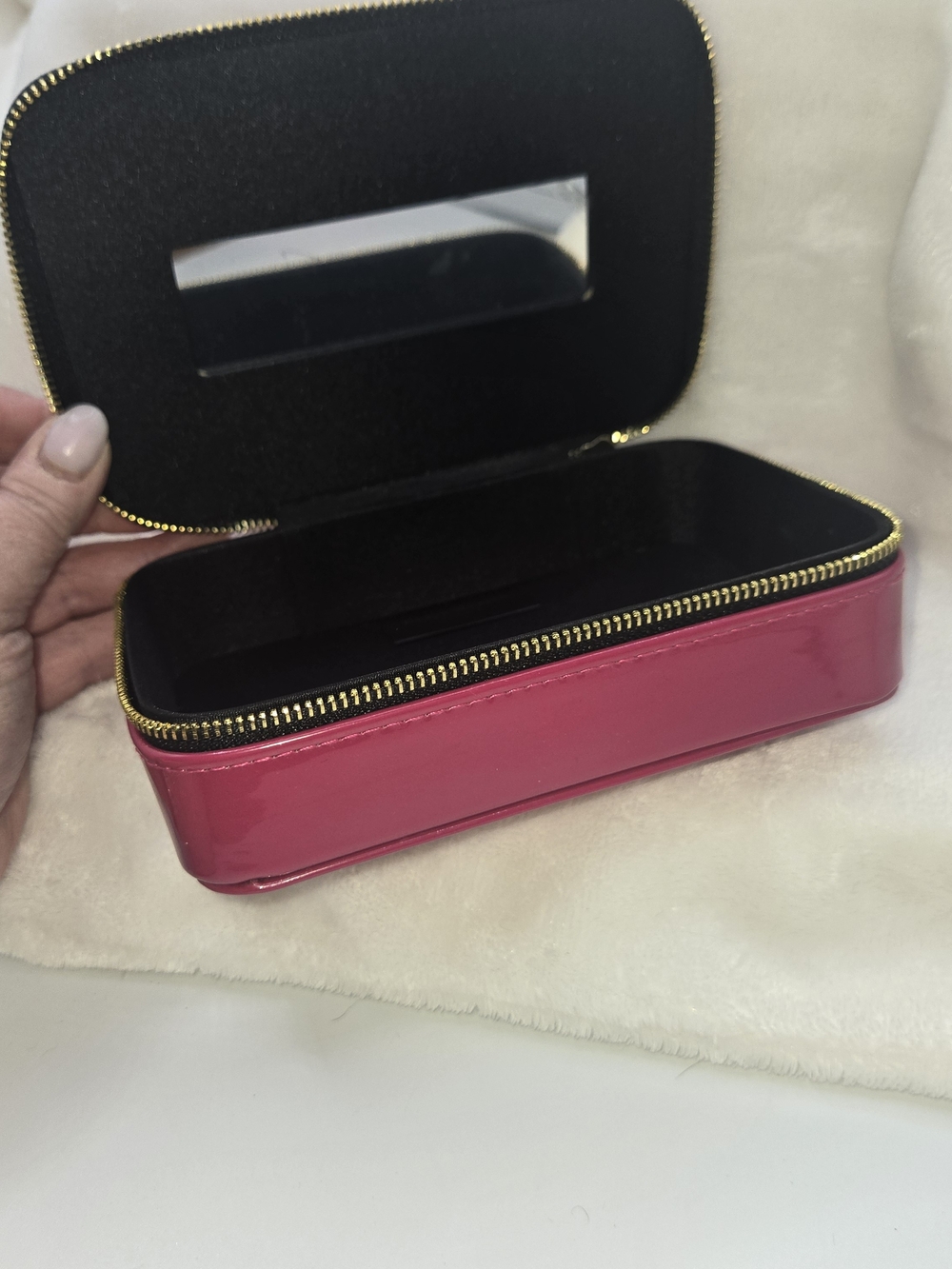 Yves Saint Laurent Patent Pink Cosmetic Pouch - Picture 3 of 9